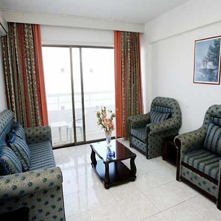 Melini Hotel Suites 普罗塔拉斯 外观 照片